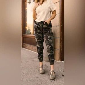 Dress Forum Los Angeles Camo Tencel Casual Lounge Joggers